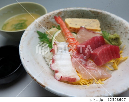 海鮮丼 12598697