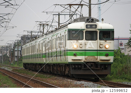 信越本線115系（6両：長岡⇔新潟） 12599652