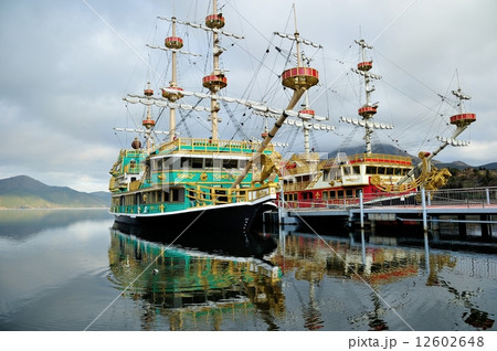 芦ノ湖の遊覧船 芦ノ湖の遊覧船 12602648