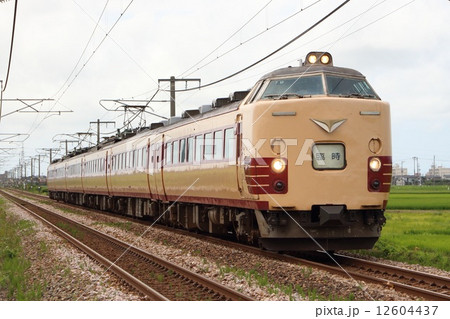 新潟県内を行く485系特急列車 新潟県内を行く485系特急列車 12604437