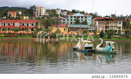 Lakeside view of Sapa town Lakeside view of Sapa town 12604974