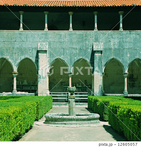 Garden in Batalha monastery, Portugal Garden in Batalha monastery, Portugal 12605057
