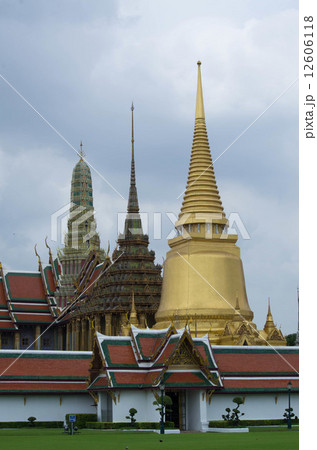 ワットプラケオ 12606118