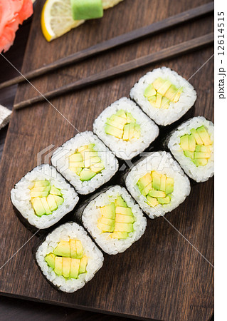 Sushi rolls with avocado 12614515