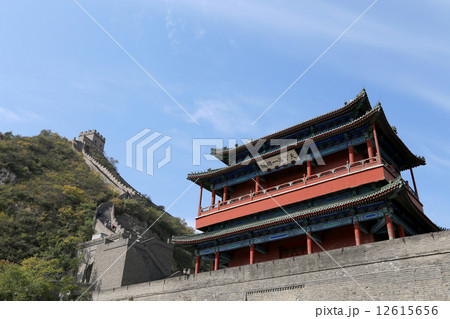 View of one of the most scenic sections of the Great Wall of China, north of Beijing 12615656