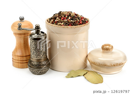 pepper mill isolated on white background pepper mill isolated on white background 12619797