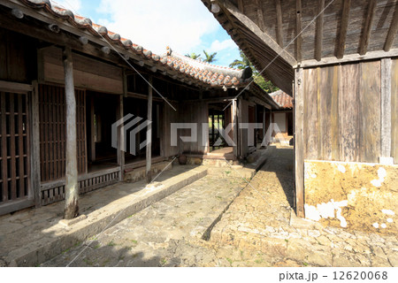 中村家住宅　屋敷と高倉 12620068