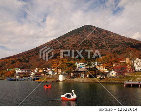 栃木 日光 中禅寺湖の紅葉 栃木 日光 中禅寺湖の紅葉 12622614