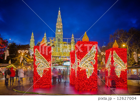 Rathaus and Christmas market in Vienna Rathaus and Christmas market in Vienna 12627004