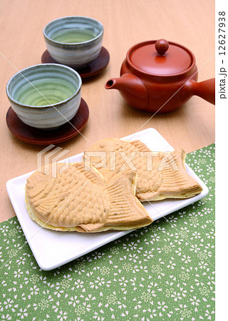たい焼き たい焼き 12627938