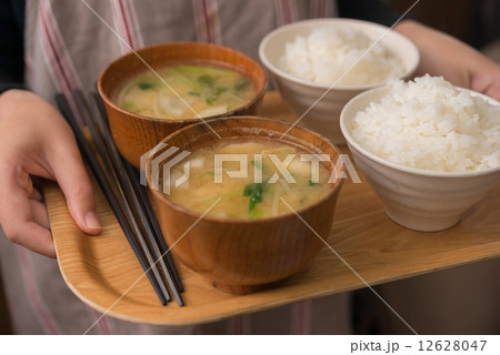 食事の用意 食事の用意 12628047