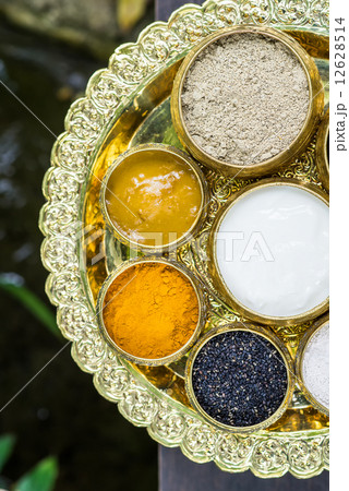 Scrubb powder for spa massage Scrubb powder for spa massage 12628514