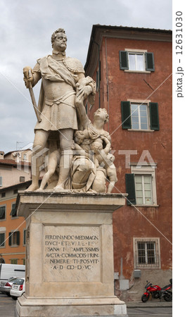 Monument of Ferninando del Medici in Pisa, Italy Monument of Ferninando del Medici in Pisa, Italy 12631030
