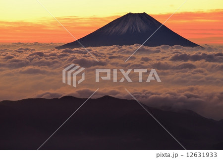 雲海の彼方に 12631933