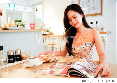 Cafe with two girls Cafe with two girls 12636916