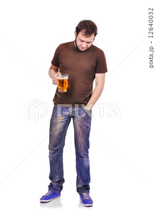 man with beer 12640032