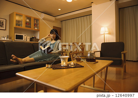 夜の美容 12640997