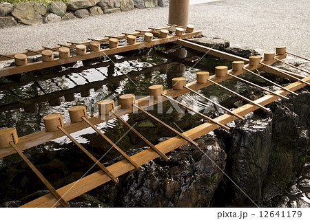 伊勢神宮 外宮の手水舎の写真素材