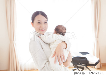 育児 12642120