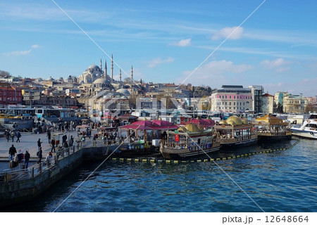トルコ・イスタンブール ガラタ橋の風景 トルコ・イスタンブール ガラタ橋の風景 12648664