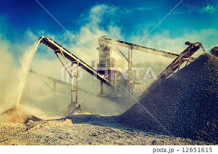 Industrial crusher - rock stone crushing machine Industrial crusher - rock stone crushing machine 12651615