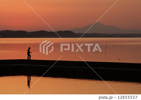 涸沼の夕日 12655537