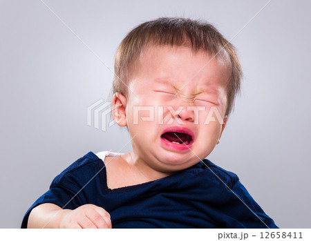 Baby boy crying Baby boy crying 12658411