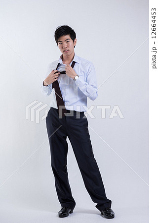スーツの若い男性の写真素材