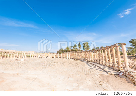 オーバル・フォルム(ヨルダン、ジェラシュ遺跡) オーバル・フォルム(ヨルダン、ジェラシュ遺跡) 12667556