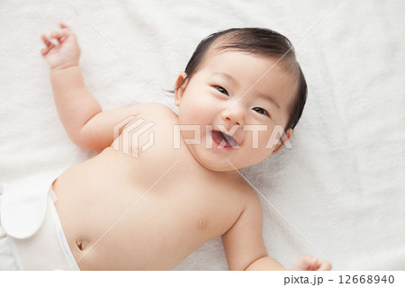 元気な赤ちゃんの写真素材