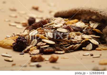 The cereal mix with prunes and raisins in sack for breakfast  12669949