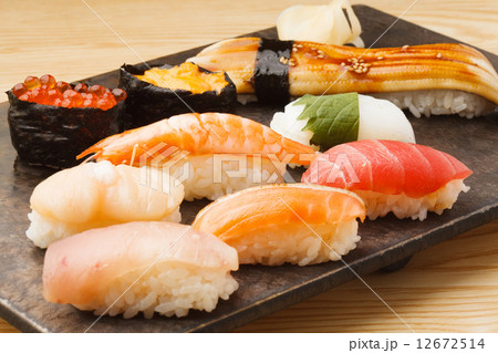 握り寿司 12672514