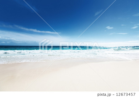seychelles beach 12673457