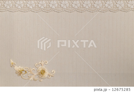 Lace Lace 12675285