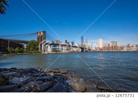 New York City Manhattan skyline panorama with Brooklyn Bridge 12675731