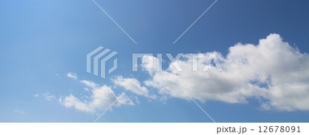 青空と雲 12678091