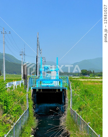 開水路落差工用発電 開水路落差工用発電 12681027