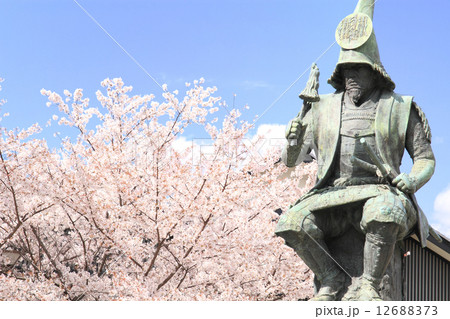 4月愛知 名古屋の加藤清正像 12688373