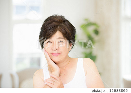 アンチエージングのビューティーイメージ アンチエージングのビューティーイメージ 12688866