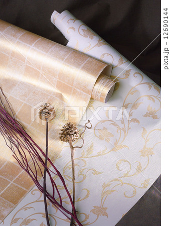 wallpapers display on the floor 12690144