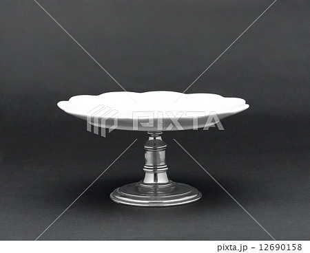 porcelain dessert stand porcelain dessert stand 12690158
