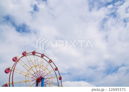 青空と観覧車 青空と観覧車 12695571
