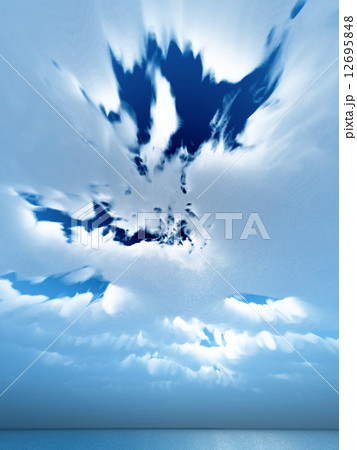 風と雲と海と 12695848