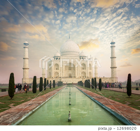 Taj Mahal on sunrise sunset, Agra, India Taj Mahal on sunrise sunset, Agra, India 12698020