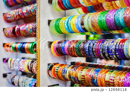 Bangles 12698118