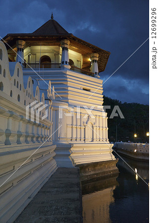 Temple of the Tooth. Evening. Sri Lanka 12699296