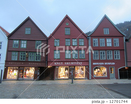 ブリッゲン 12701744