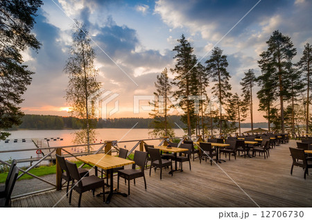 Cafe del lake sunset 12706730