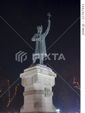 Stephen the Great Monument at night in Chisinau, Moldova. 12707441