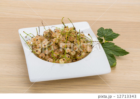 White currant 12713343